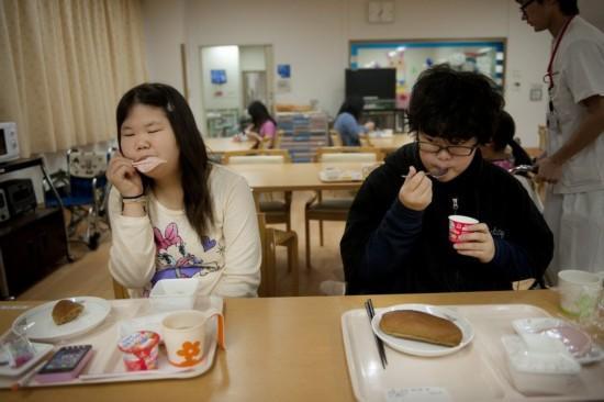                     孩子“性早熟”越来越多！是黑名单上这些食物，透支了孩子的骨龄