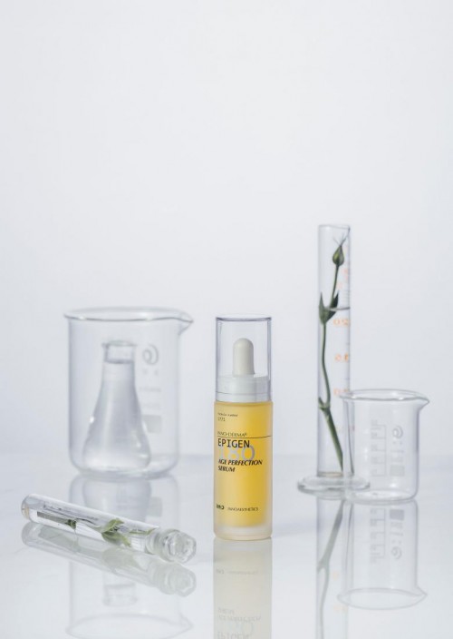 怎么抹精华 bdedd8f7e2bf412b976de7f23e9d552b.jpeg