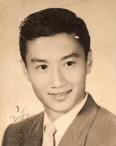 周润发是二哥,谢贤是四哥,那么大哥三哥是谁