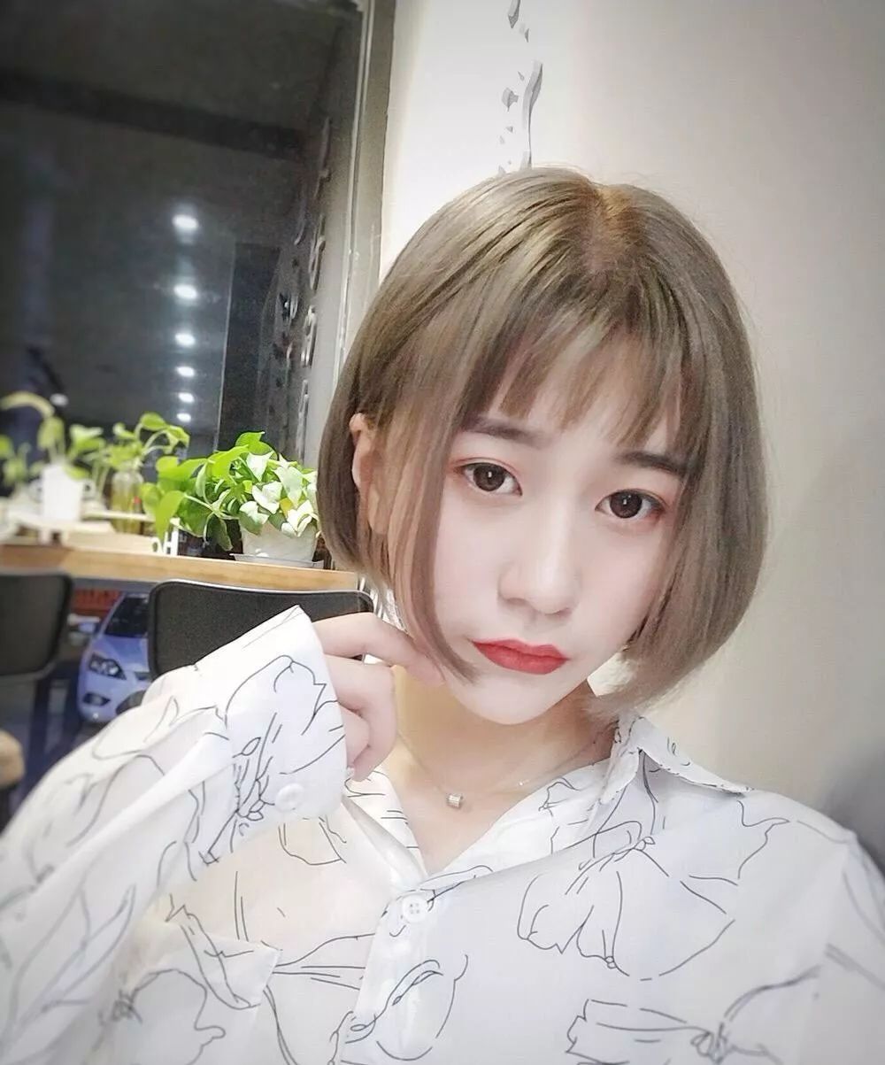 [长发换短发，剪什么发型好？]