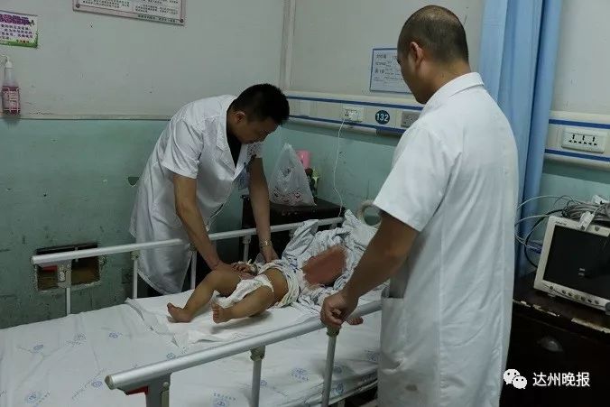                     达州年轻妈妈发现刚出生宝宝不对劲，在场所有人都惊呆了！