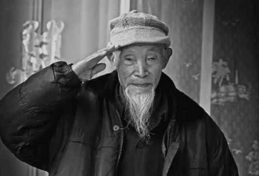 百岁老兵拒交房租被告,法庭上怒道:我消灭过10万日军! pp电子幽灵财富