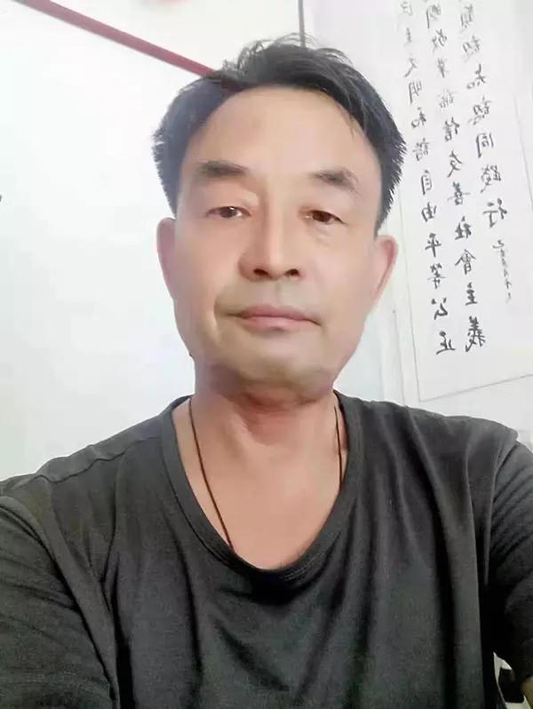 著名书画家赵希文画中有诗挥翰成风