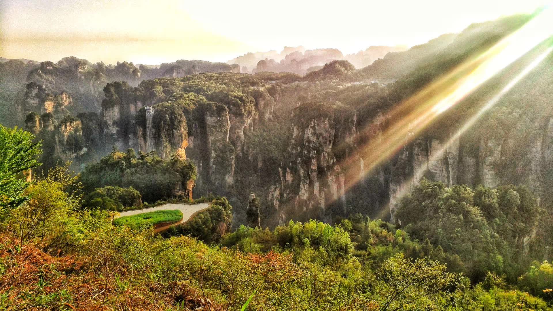 张家界自驾旅游攻略及注意事项