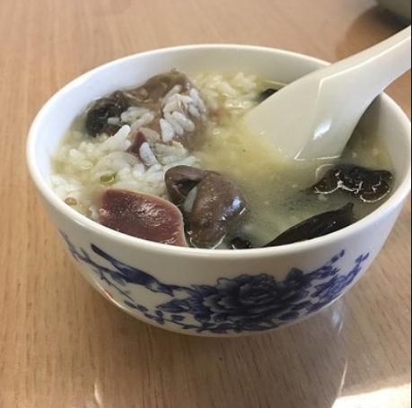                     别用“3种饭”喂孩子了，宝宝上幼儿园两年没长个，家长才醒悟
