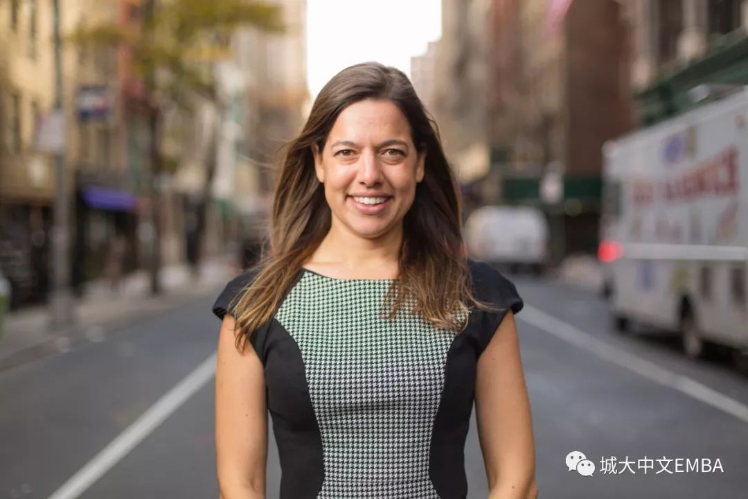 她为公司争取到5千万美元融资,可她却说自己是