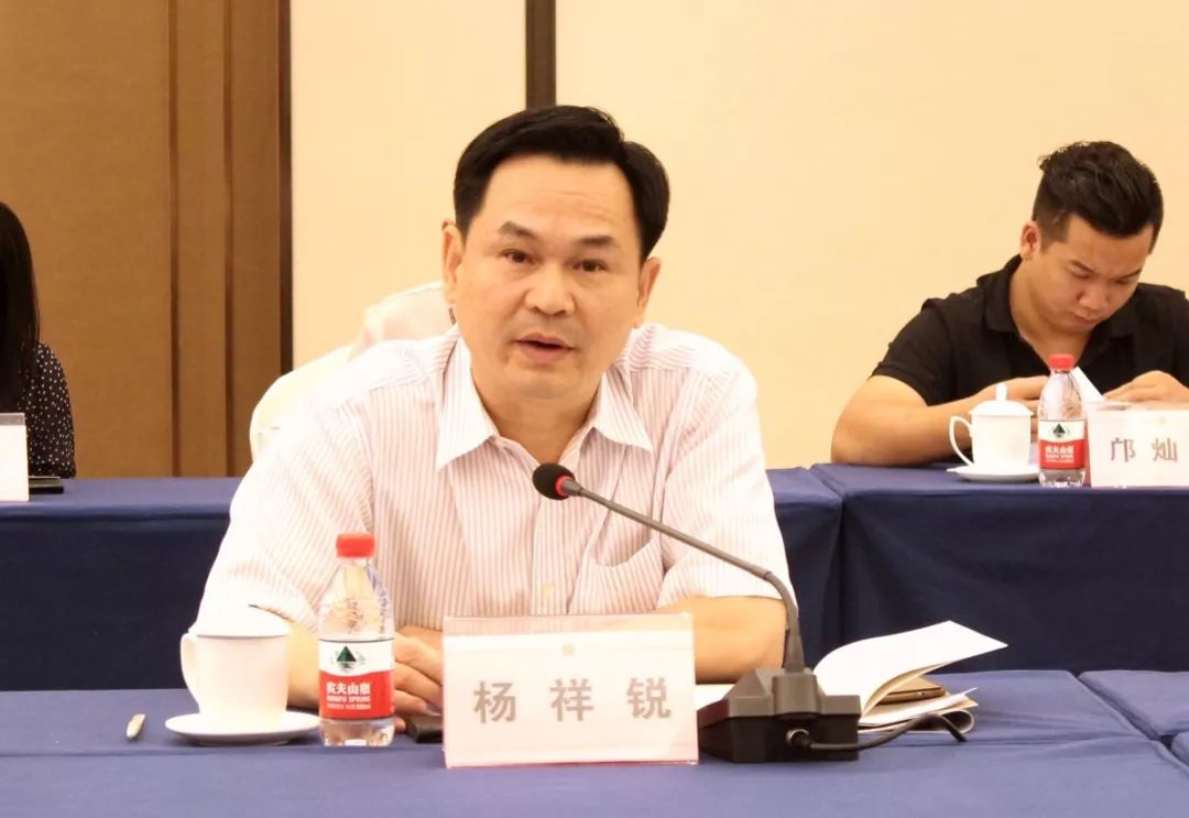 商会动态我会秘书长张艺馨受邀在东莞梅州潮州三地工商联基层组织建设