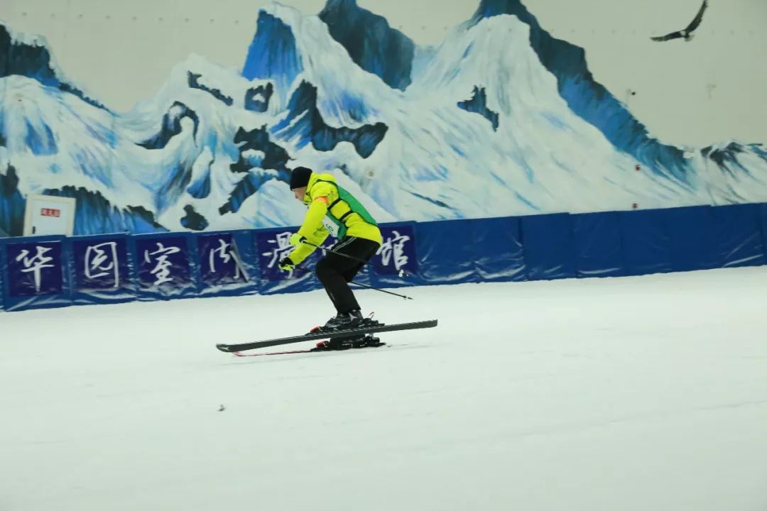 重庆市渝北区龙兴镇际华园南路188号,际华园室内滑雪馆