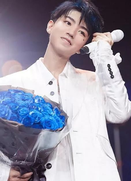 王俊凯新歌我听了,唱功究竟好不好,确实是组合