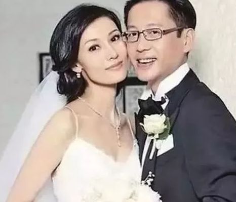 李嘉欣曬出和許晉亨合照，絲毫看不出兩人結婚11年，感情依舊！ 娛樂 第3張