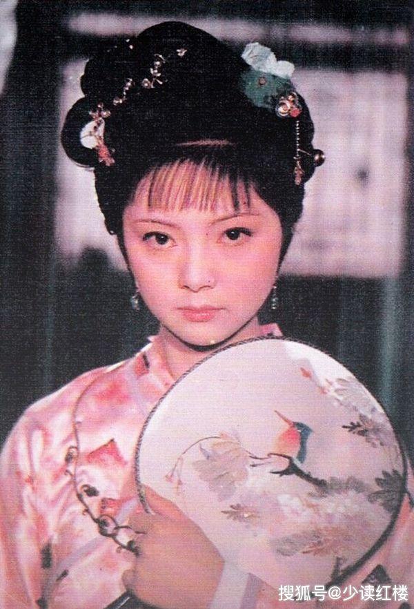 红楼梦里的扇子，被曹雪芹赋予了很多深意，细读才能懂