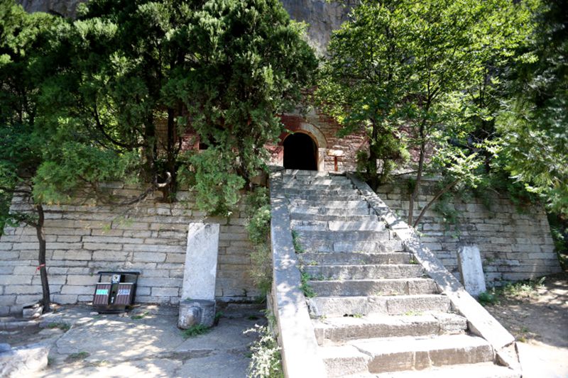 苍岩宫,是天桂山第二大建筑群,原为崇祯皇帝行宫的后宫,后改为苍岩宫.