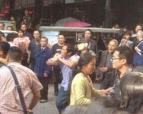 【小城大事】宝应女子冲到别人家中打砸,民警来劝,她竟一脚飞踹… bbin娱乐平台app