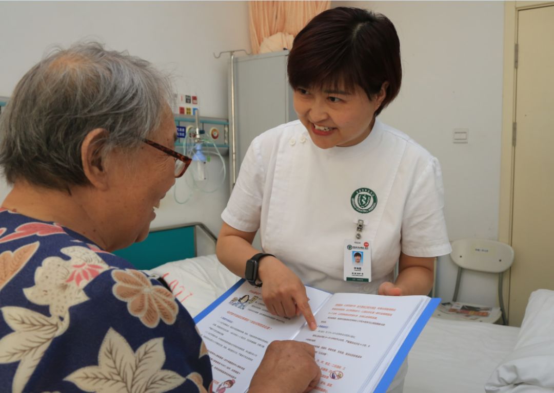                     命悬一线！青岛一幼儿园男孩突然窒息！能救活多亏了这个家长！