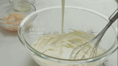 b678926ea550483ba497c2cf34d5ad2e.gif