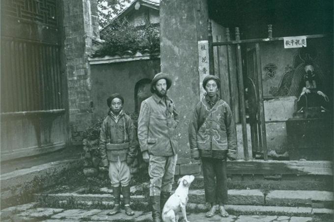 凉山彝族人口有多少_大凉山彝族图片(2)