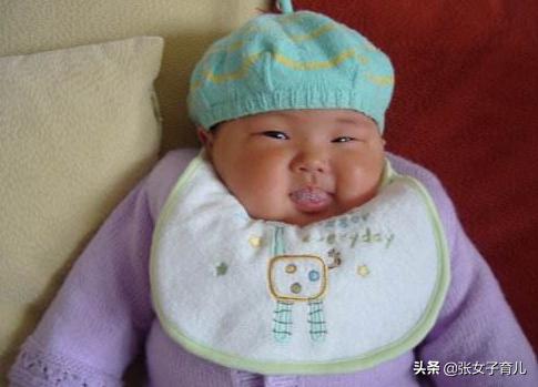                     宝宝经常吐唾沫，不仅仅是自娱自乐，还可能是宝宝生病的信号