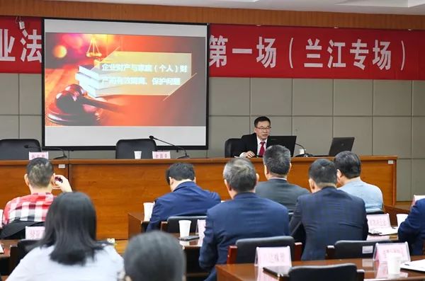 兰江街道三聚焦推进平安兰江建设