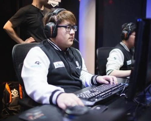 lpl职业选手编号排名,uzi是006,001果然是那个男