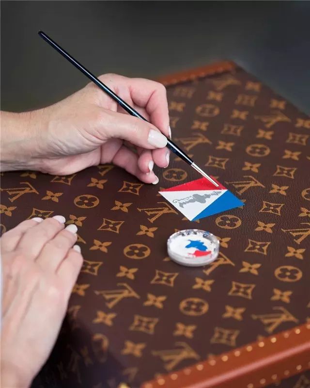 LV包