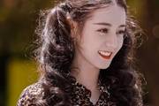 迪丽热巴豹纹双马尾,时尚全靠脸,果然小仙女什么都可以驾驭的了