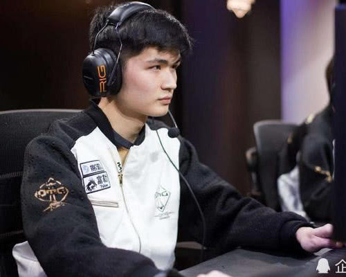 lpl职业选手编号排名,uzi是006,001果然是那个男