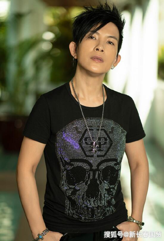 还记得演唱《我想有个家》的潘美辰吗?如今5