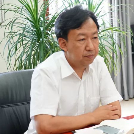 分别发言王冬梅,崔楚民,李磊参加会议北师大附中马坊一分校常务副校长