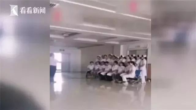 “老人病危求救,医生却忙拍照”文水县涉事相关人员处理来了… 太阳城在线注册