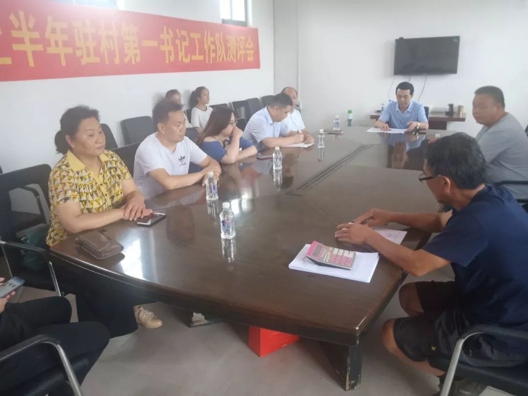 扫除贫困人口_贫困山区的孩子图片(3)