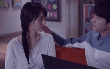 甜腻爱情剧碍着谁了