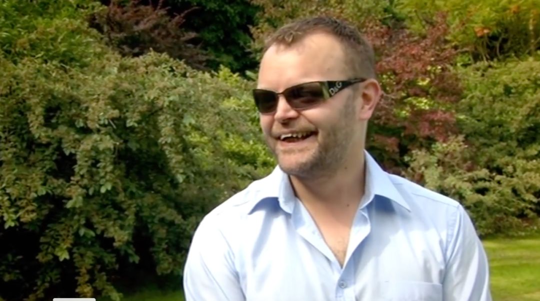 努力就能有钱吗?《圆桌派》揭露富豪的秘密.