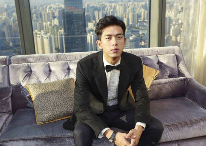 李现爆红后绯闻女友被扒,一起在健身房拍照,两人共同回酒店 万博体育网站