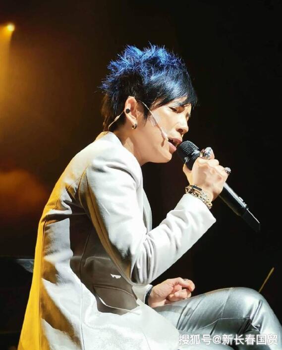 还记得演唱《我想有个家》的潘美辰吗?如今5