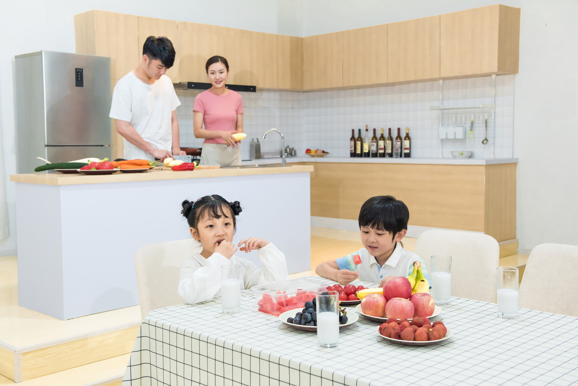                     原创            孩子晚上晚于几点睡会影响身高？超过这个点的，对身高影响极大
