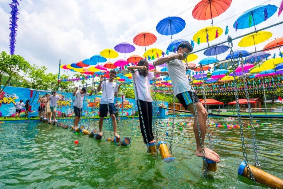 网红摇摇桥,水上滑索 独木桥,水上漂等各类水上拓展项目 这个夏天,来