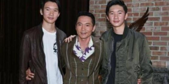 有种"双胞胎"叫邹兆龙的儿子, 16岁1米9, 网友: 绝对是亲生的!