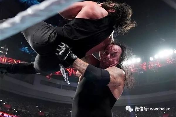 生活中的wwe送葬者平易近人崇拜李小龙还是地产大亨