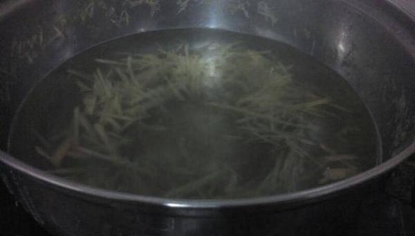                     只需一块生姜，拖了半个月的咳嗽都不慌，为宝宝速转！
