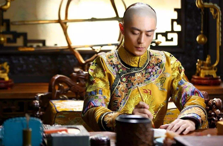 雍正正在午休,被宫女身上的臭味熏到,下了道圣旨至今为人称赞 博e百网上娱乐