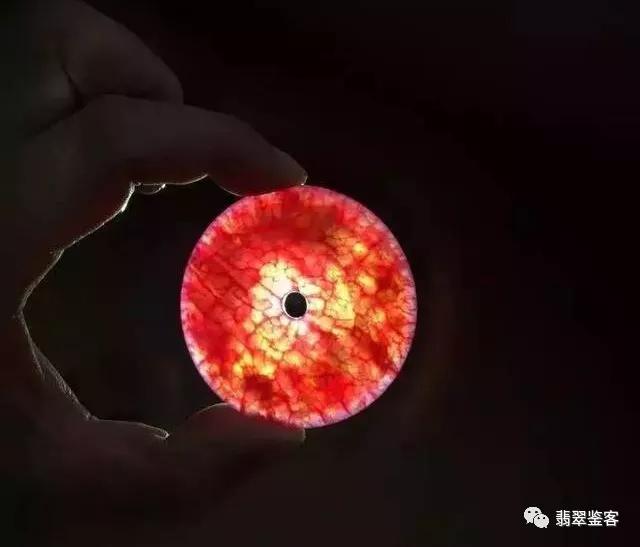 这个世界上真的存在血翡翠吗