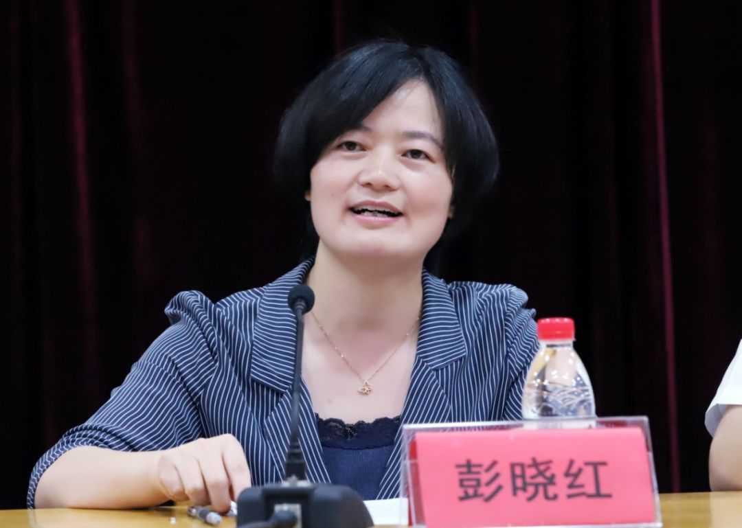 彭晓红副市长在启动仪式上致辞,希望海安市卫健委以此次巡讲为契机