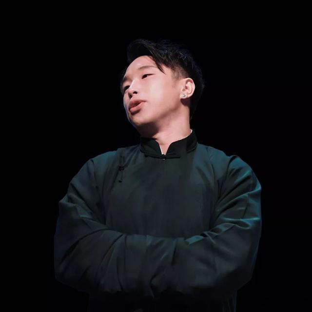 郭德纲收徒不收学费,可是烧饼父母为了供他学艺,把房子都卖了 bwin必赢开户
