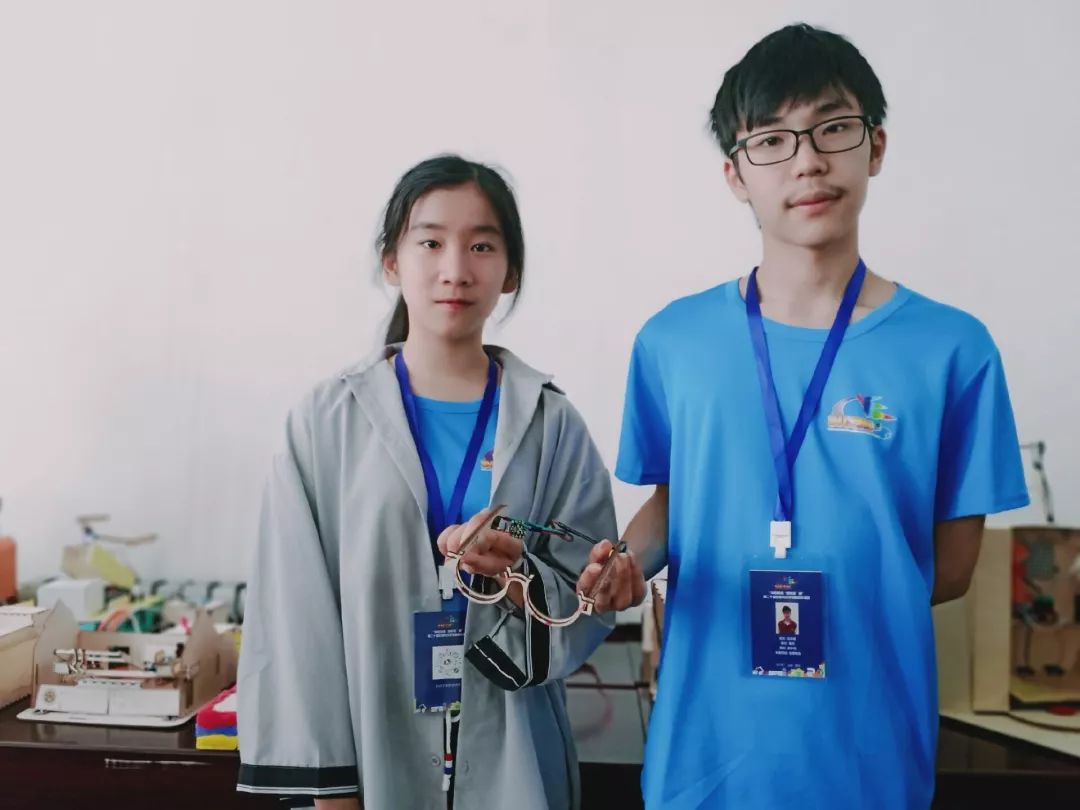 五星三名我校沈诗琪同学首次作为浙江省代表征战全国创客赛