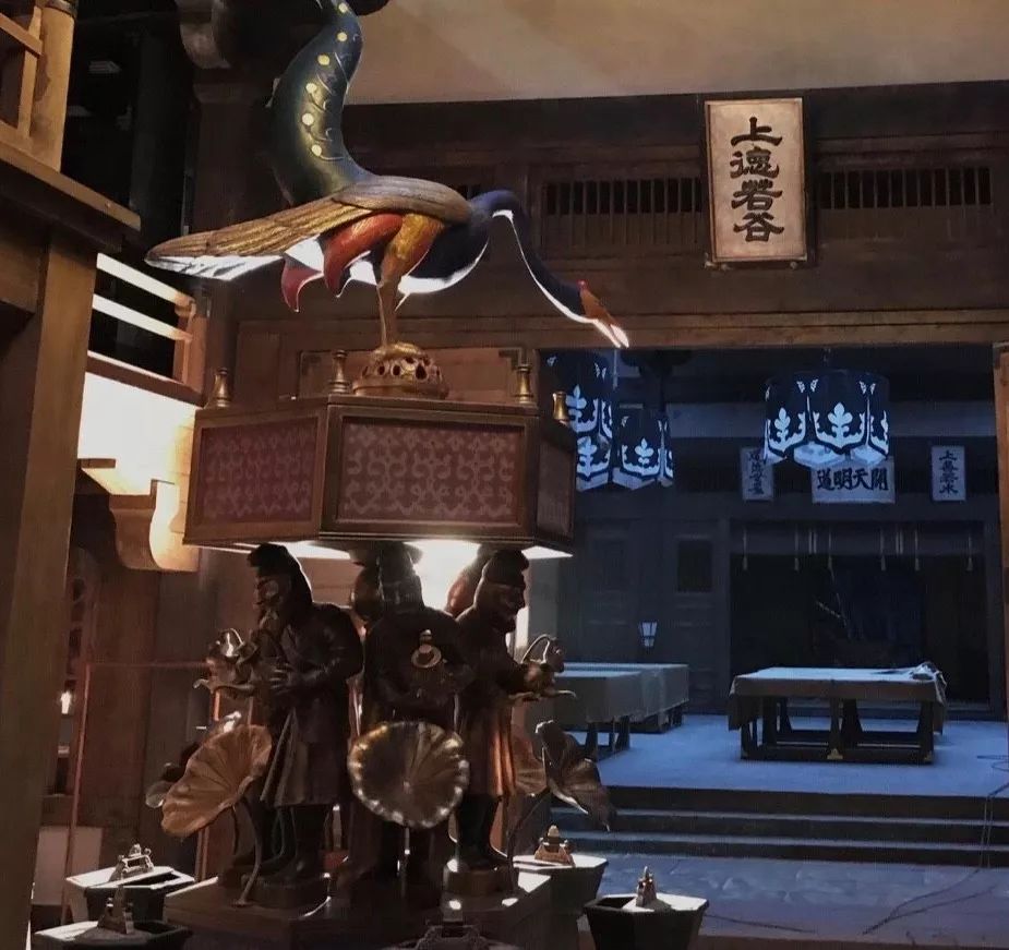 点击图片看原样大小图片