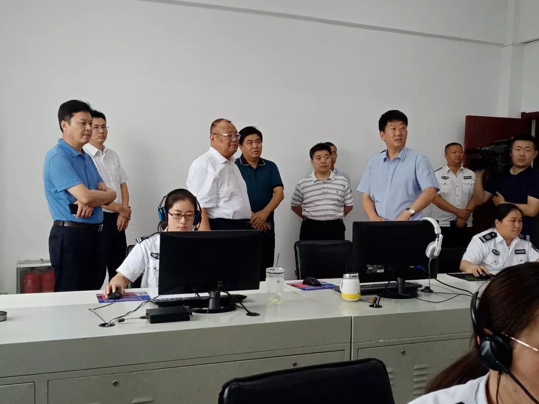 市长一行到菏泽公交检查指导安全生产工作,市政府办公室副主任许尚钦