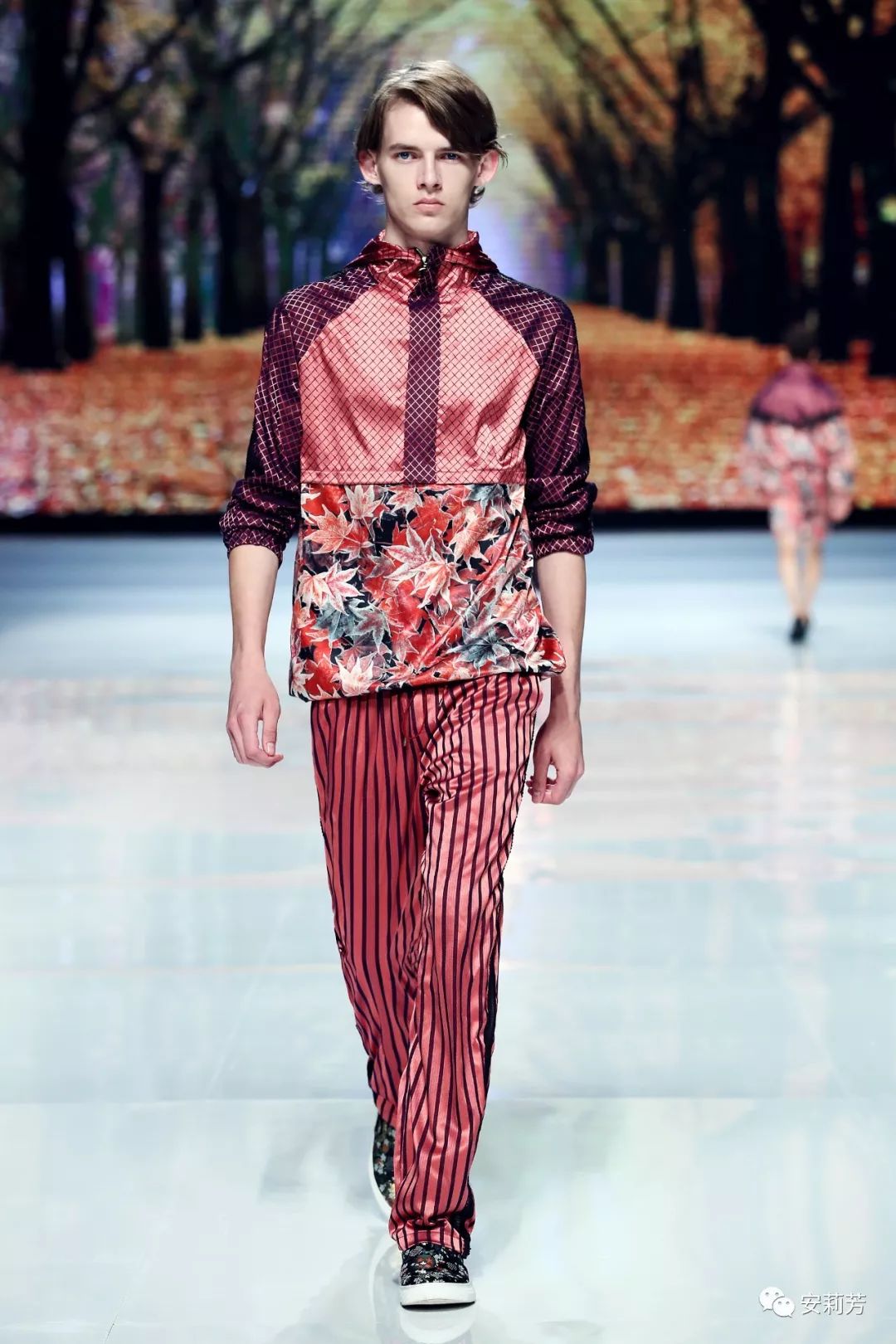 30分钟内经历24个节气,安莉芳这场大秀到底有多少宝藏