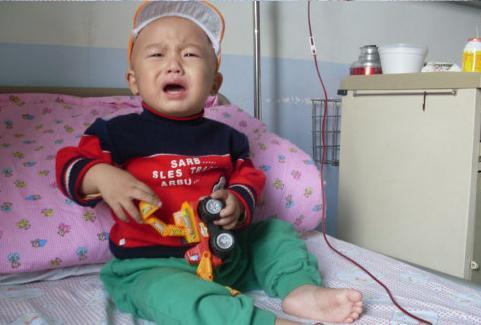                     4岁男娃脾胃衰竭终止发育！之前奶奶喂过这东西，你家应该也有