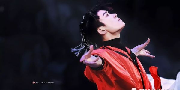 《文娱新天地》易烊千玺:热爱着,前进着~