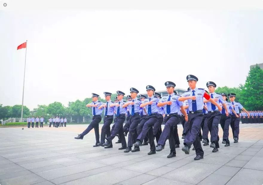 警察故事上海公安学院十二时辰带你走进我们的一日生活